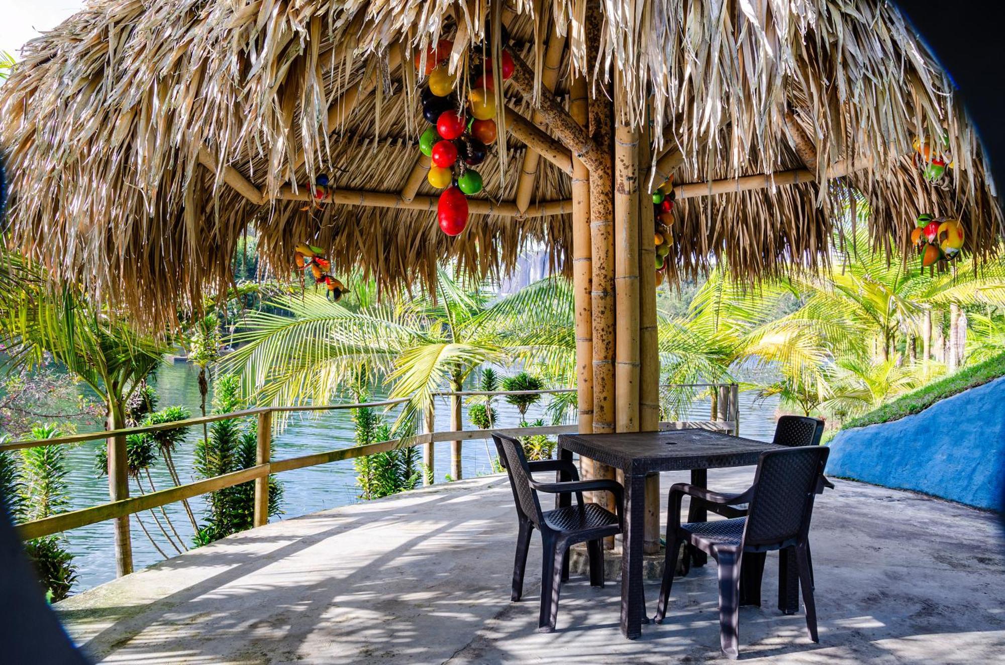 Hotel Santa Maria De Las Aguas Penol Guatapé Екстериор снимка